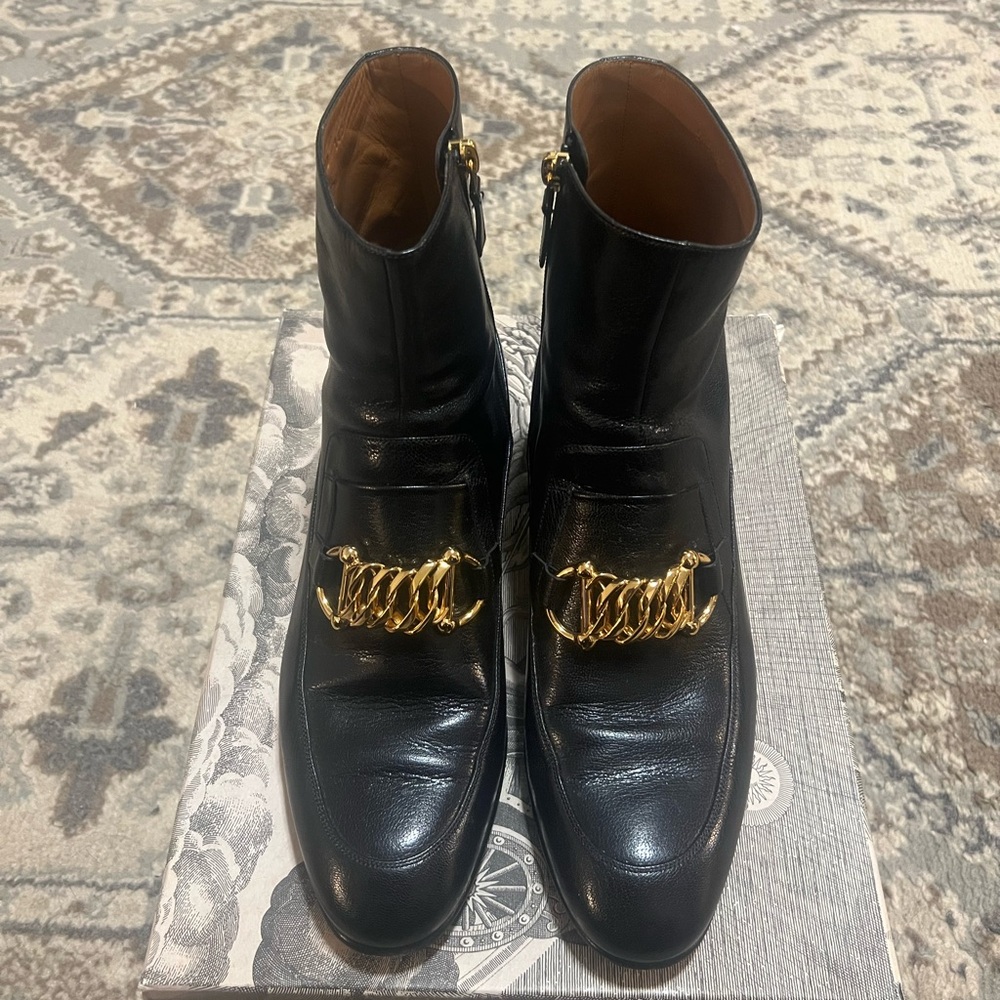 Gucci Black Leather Ankle Boots with Gold Logo and Lace-Up Design